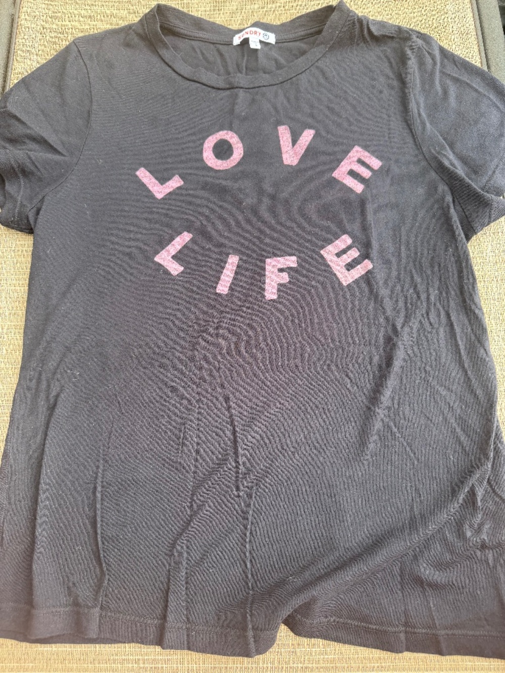 Women’s Sundry graphic tshirt